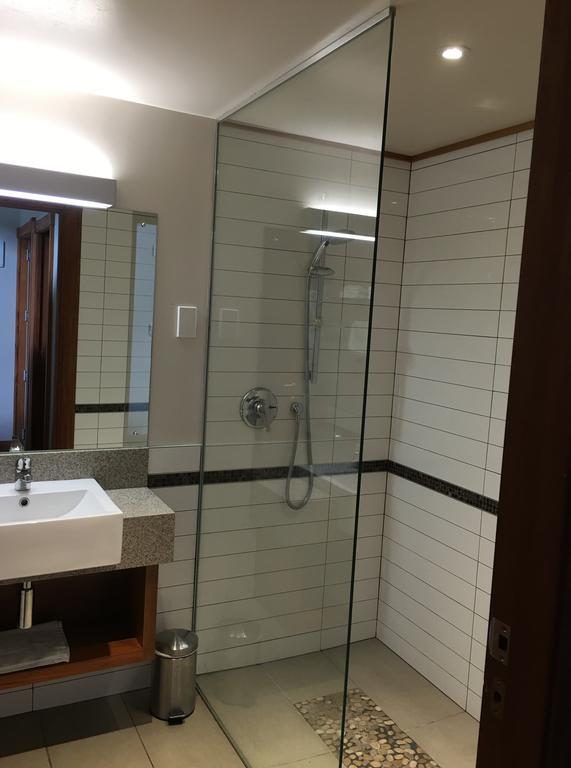 Silverstream Retreat Лоуэр-Хатт Номер фото